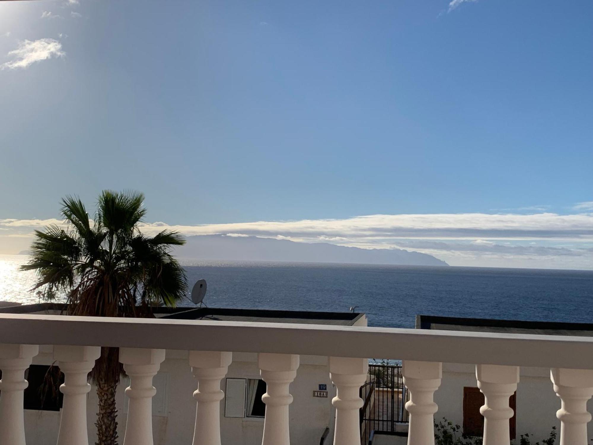 אקנטילדו דה לוס גיגנטס Ocean Pearl, Luxurioeses Haus, Meerblick, Grosse Sonnenterrasse, Teneriffa Sued, Los Gigantes, 600M Zum Strand, 200M Zum Ort, Ruhig מראה חיצוני תמונה
