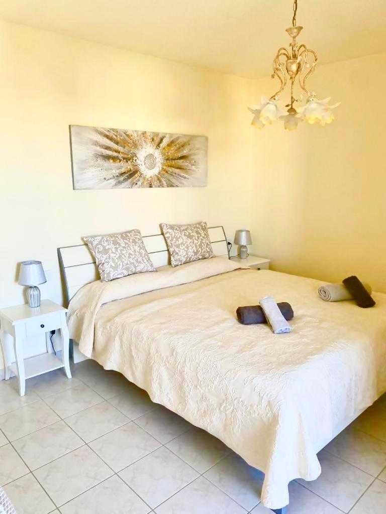 אקנטילדו דה לוס גיגנטס Ocean Pearl, Luxurioeses Haus, Meerblick, Grosse Sonnenterrasse, Teneriffa Sued, Los Gigantes, 600M Zum Strand, 200M Zum Ort, Ruhig מראה חיצוני תמונה